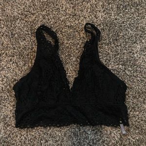 Black aerie bralette. Size medium